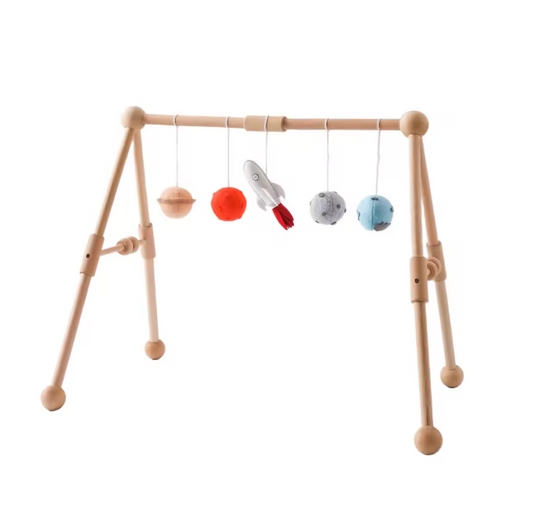 Babygym i Trä för Bebisar – Stilren & Pedagogisk Lek