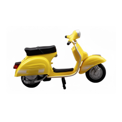 Gul retroscooter i sned bakvinkel mot ljus bakgrund