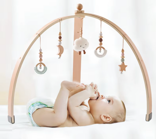 Babygym i Trä för Bebisar – Stilren & Pedagogisk Lek - Halvcirkel - Fiskar