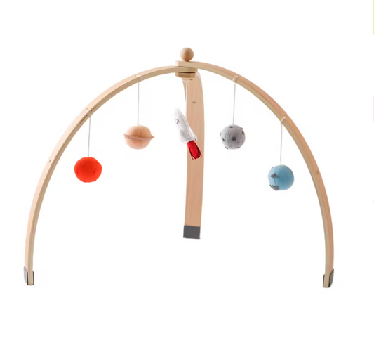 Babygym i Trä för Bebisar – Stilren & Pedagogisk Lek - Halvcirkel - Rymden