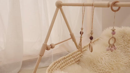 Babygym i Trä för Bebisar – Stilren & Pedagogisk Lek